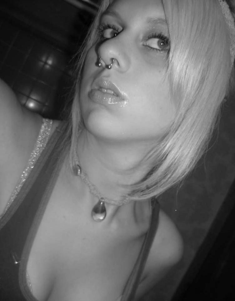 15P Sexy blonde teen