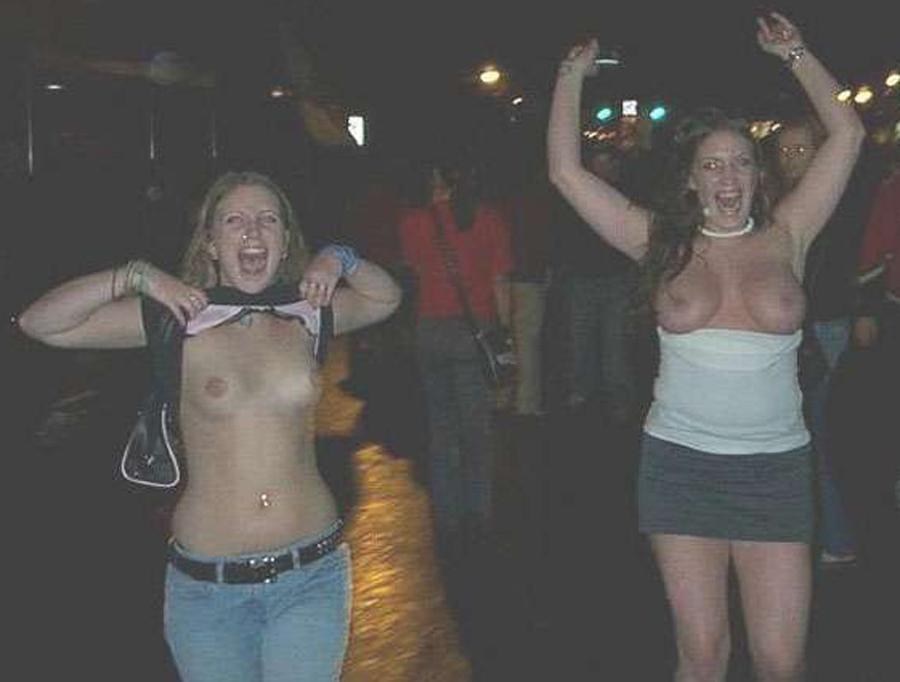 15P Wild smashed amateur babes flash their tits