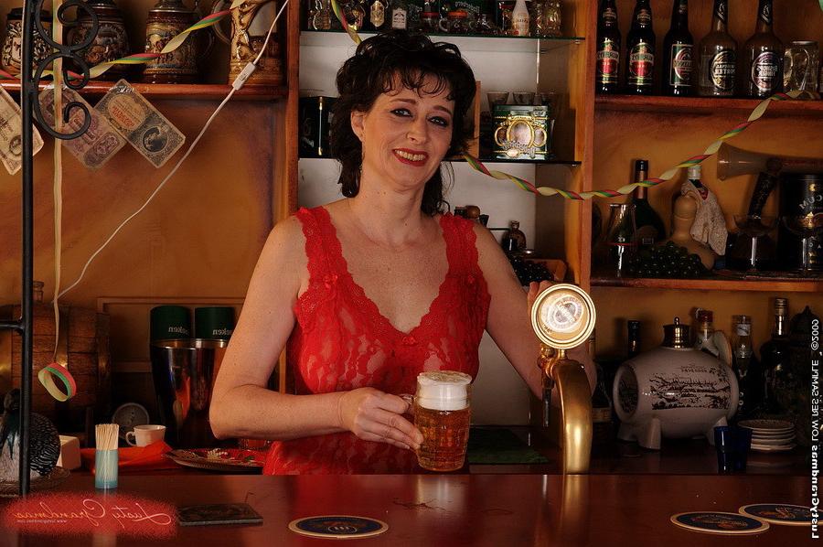 8P Old waitress serving her customer with hot fuck