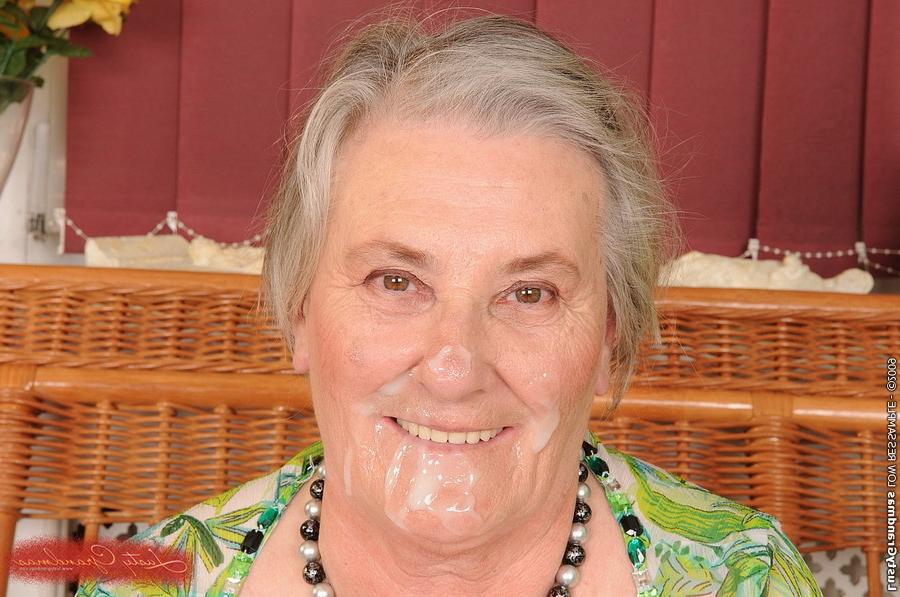 12P Very old granny got a juicy sperm load on her face