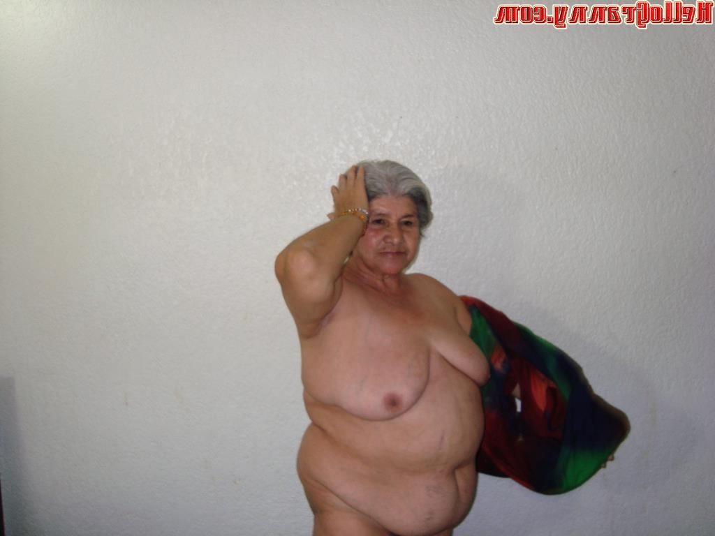 16P Horny granny woman