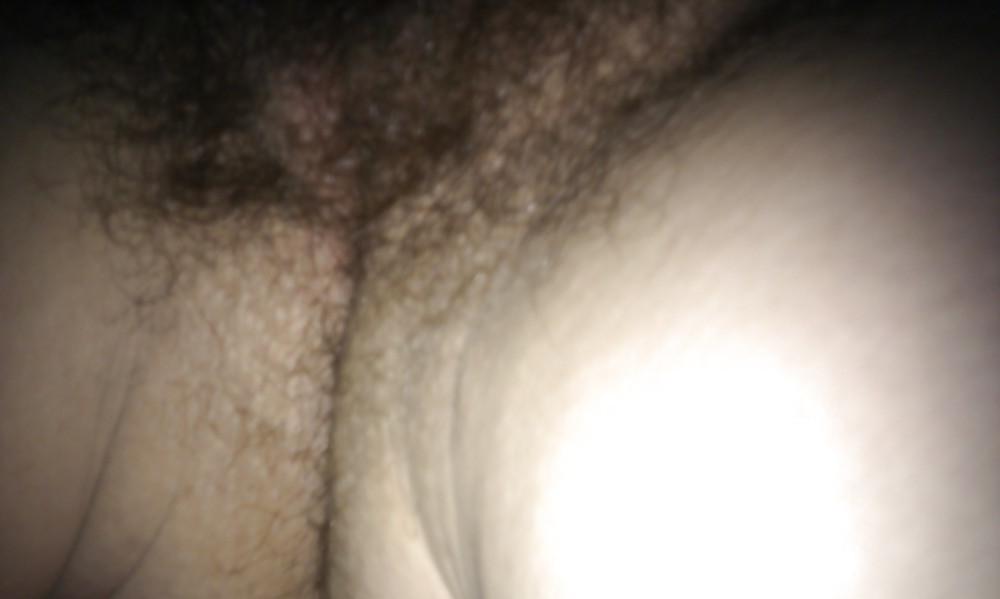 25P Ex hairy pussy 