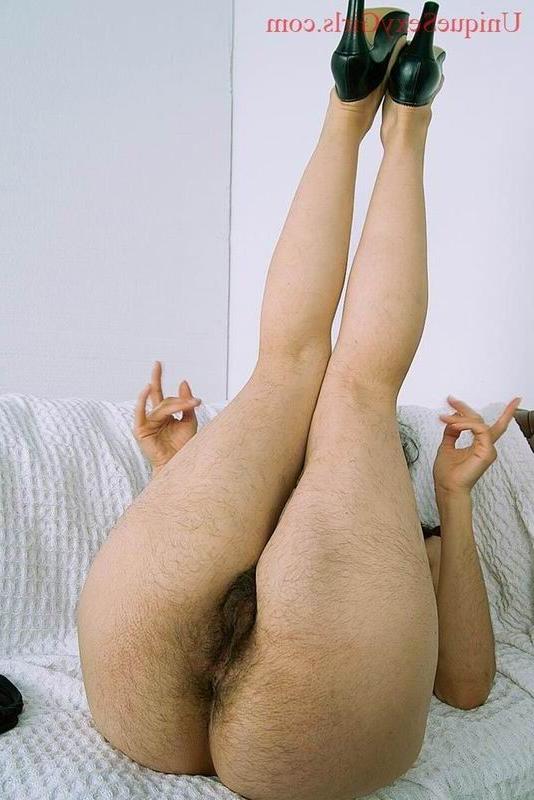 15P kinky brunette with abnormal hairy body