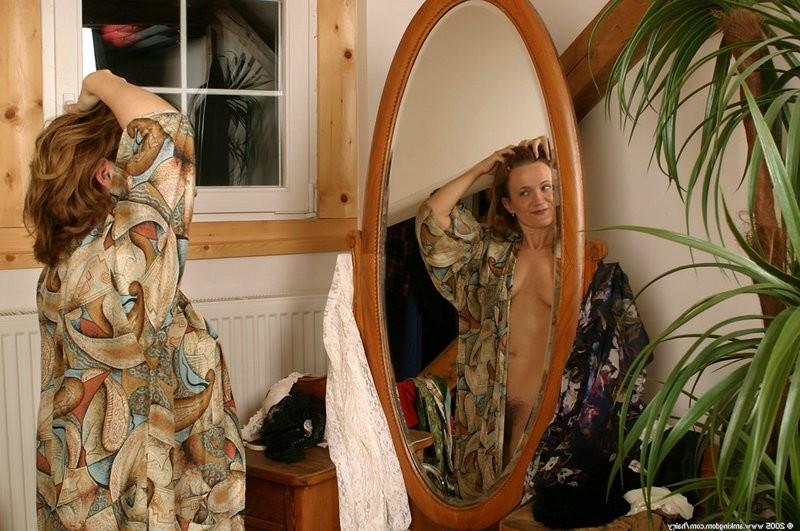 15P Ivana the super sexy milf babe shows off her lustful goodies