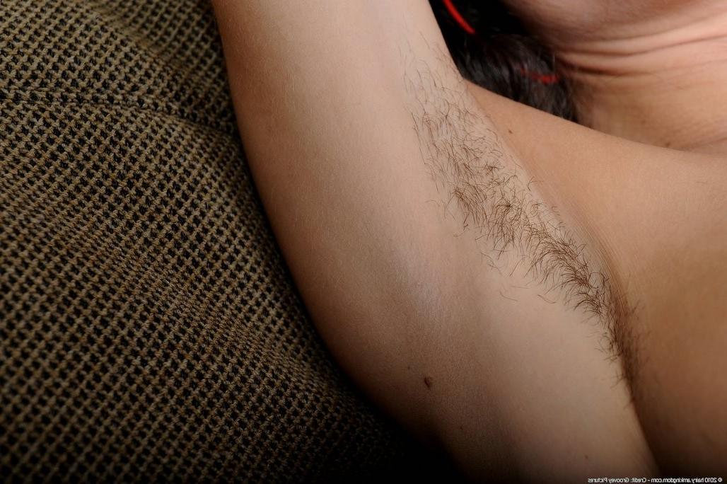 15P Abbey exposes her hot mature natural goods