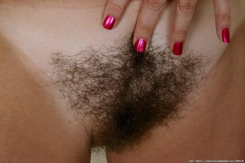 15P Mecca is a sweet titty naturally hairy milfster