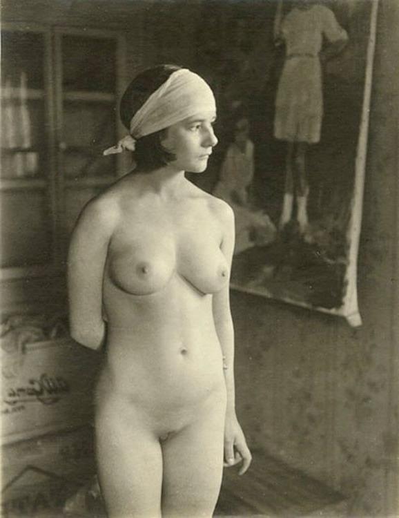 16P Babes demonstrates their thick twat bush and sexy tits