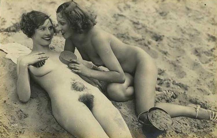 16P Babes demonstrates their thick twat bush and sexy tits