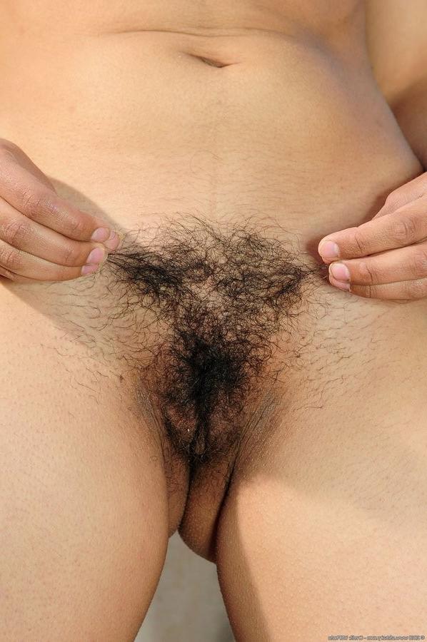 16P Beautiful Hairy Indian Girl Spreads Wide While Outside