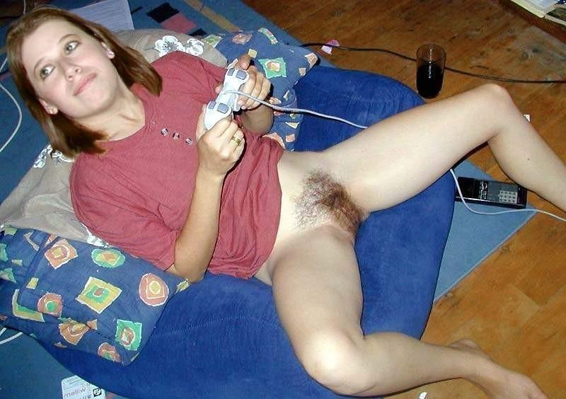 15P Nasty Bushy Beavers Spread Open And Dripping Wet