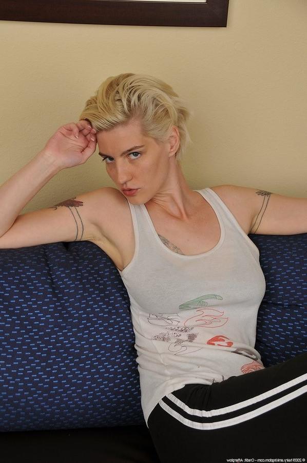 7P Tattooed Hairy Blonde Amateur Girl Shows Her Furry Pussy