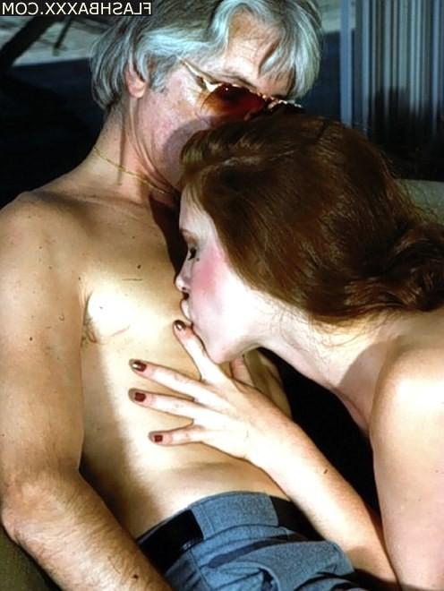 18P Old teacher fucks co-ed