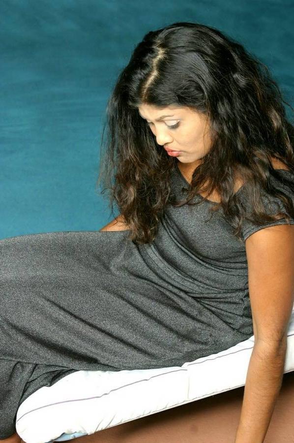 16P Hairy mature lover fingering pussy at the pool