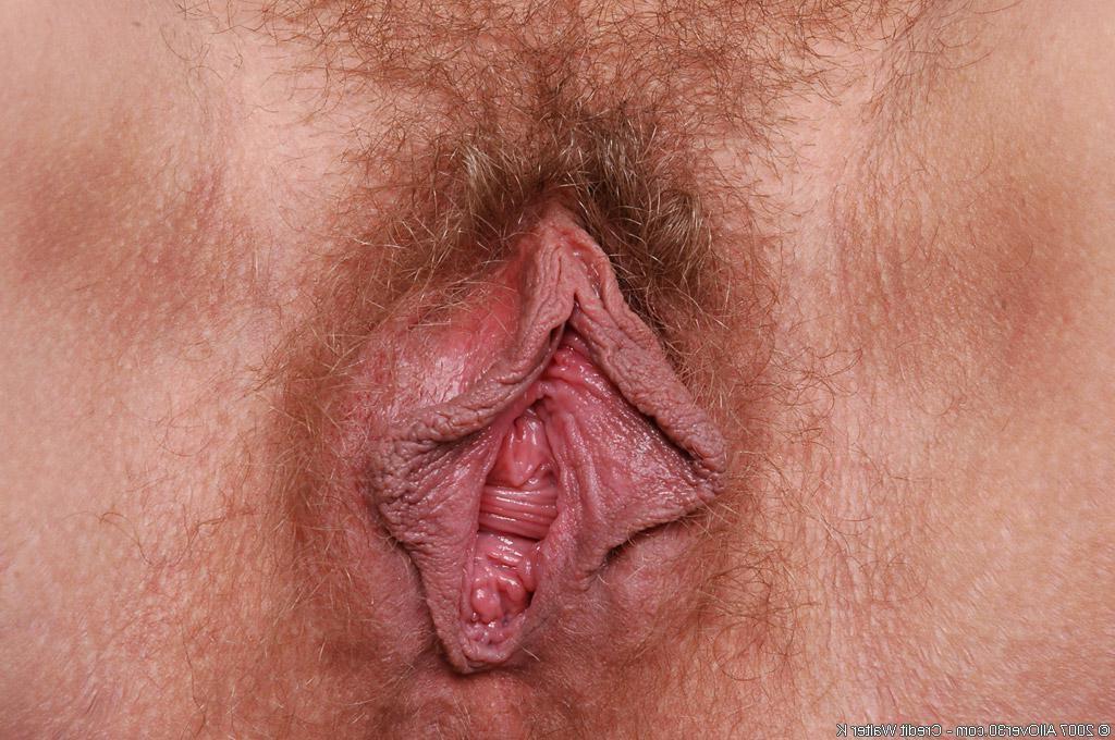 16P hairy armpits and hairy pussy on this mature brunette housewife