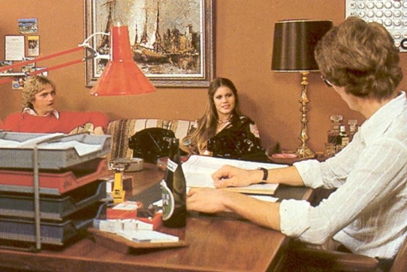16P Two retro couples having dirty sex in an office