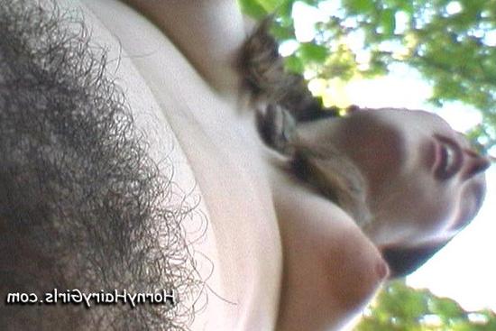 15P Thick hairy bush girl outside
