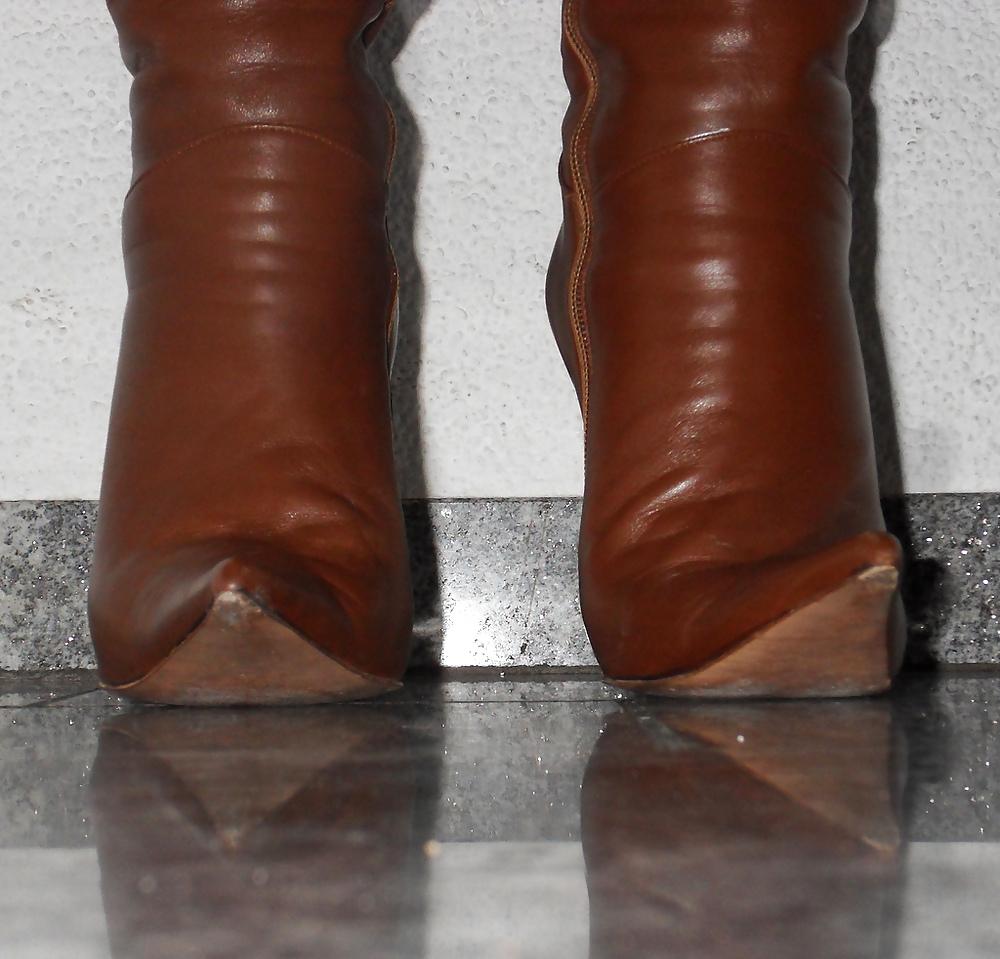 25P Nylons, Heels and other Fetish