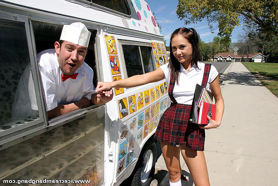 16P Legal schoolgirl gets her teen pussy eaten