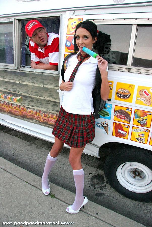 16P Brunette schoolgirl copulates with a well hung ice cream man