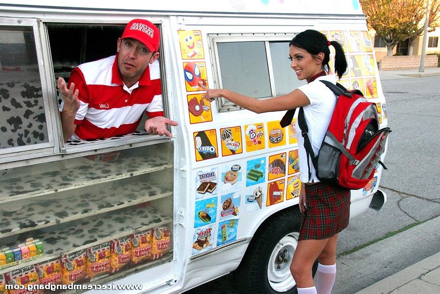 16P Brunette schoolgirl copulates with a well hung ice cream man
