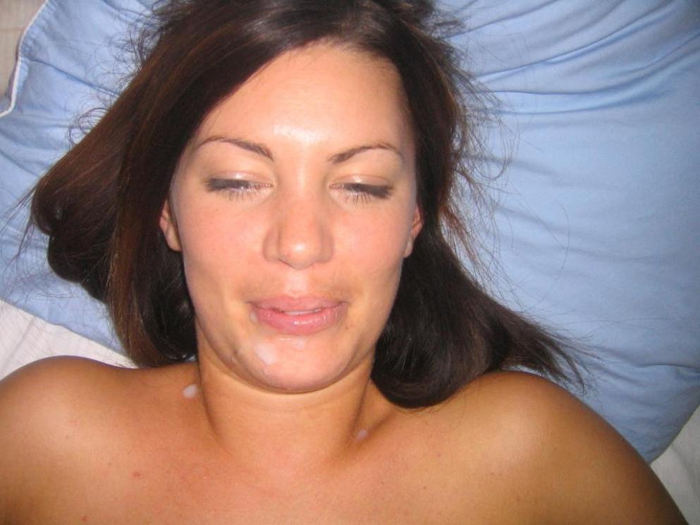 20P Amateur brunette girlfriend blowjob