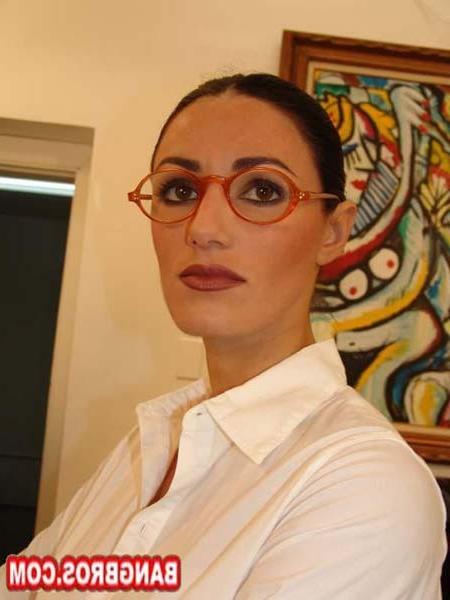 25P Hot secretary gets cum on her glasses