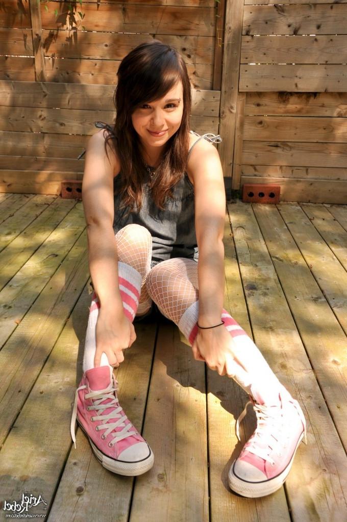 16P Innocent teen girl in stockings