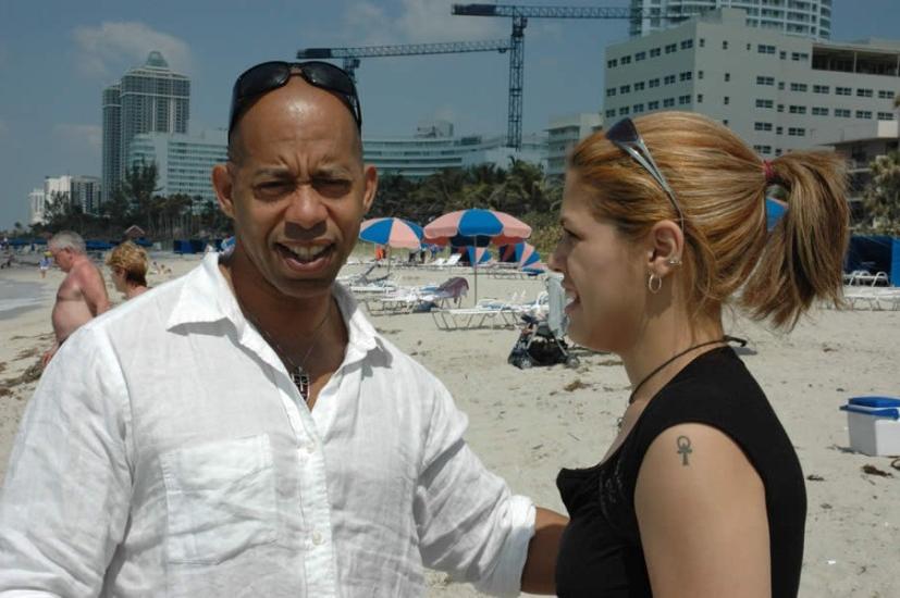 20P Beach Slut Gives An Interracial Blowjob To A Massive Black Cock