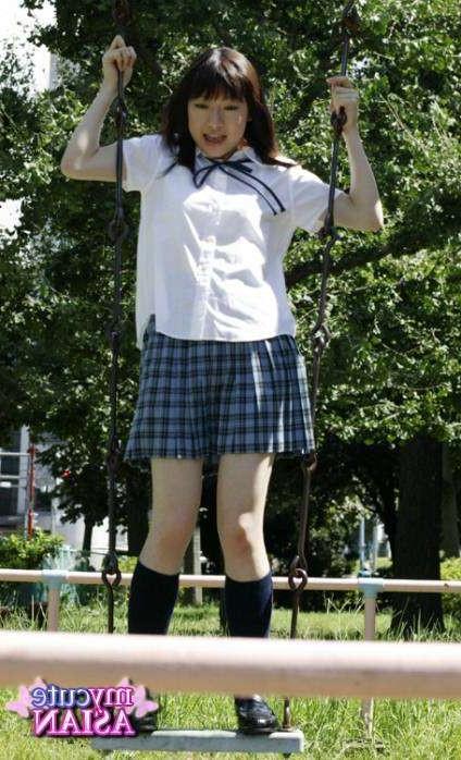 16P Japanese coed in uniform shows her tight cunt