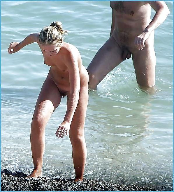 25P Random Public Nudity