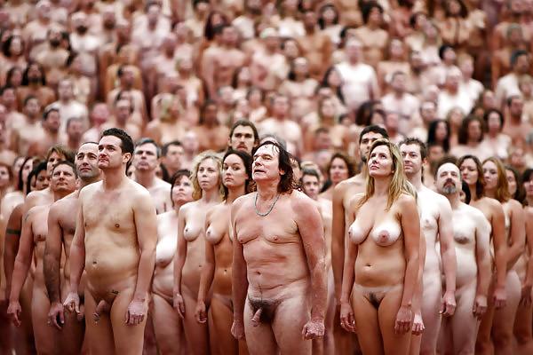 25P Random Public Nudity
