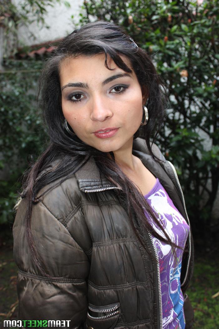11P Sexy latina house maid Kelen Arias gets screwed and facialized