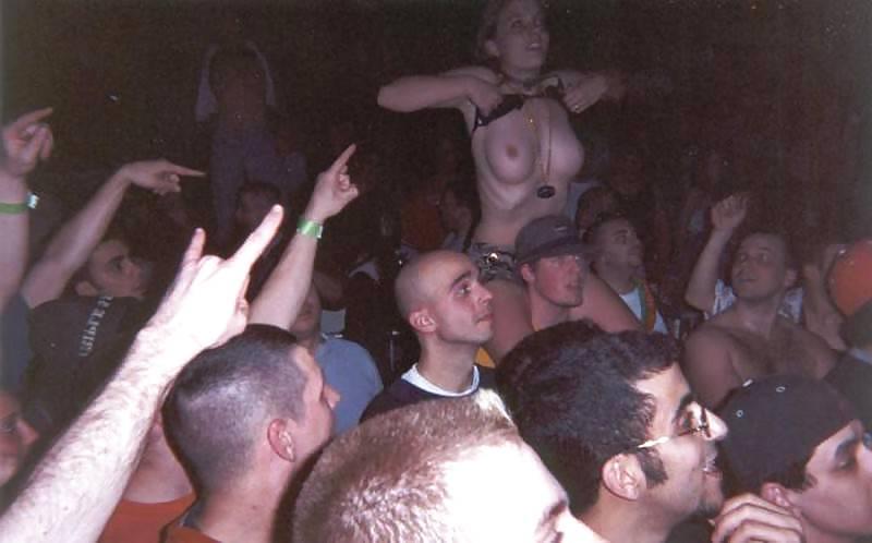 15P Concert flashing