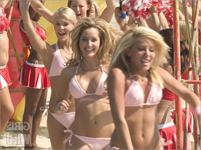 16P Hot girls gone wild with each other