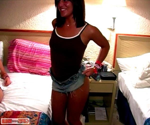 10P Two young babes get playful