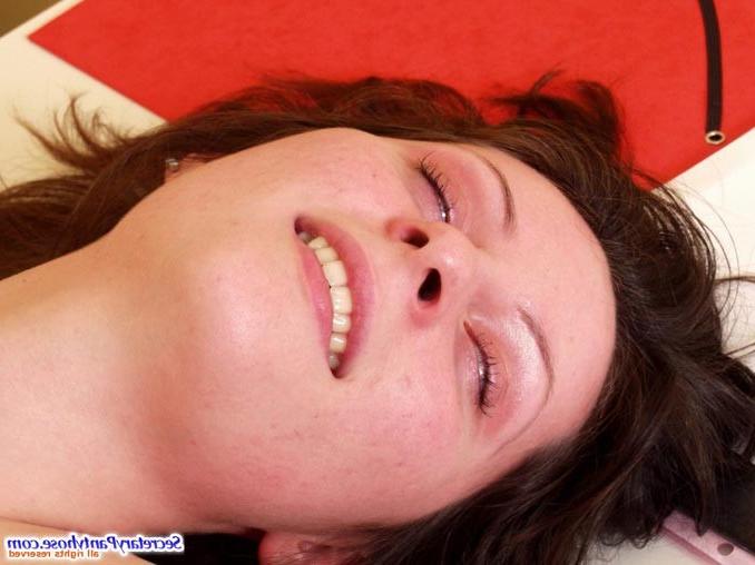 16P Lesbian in pantyhose fucking with strap-on