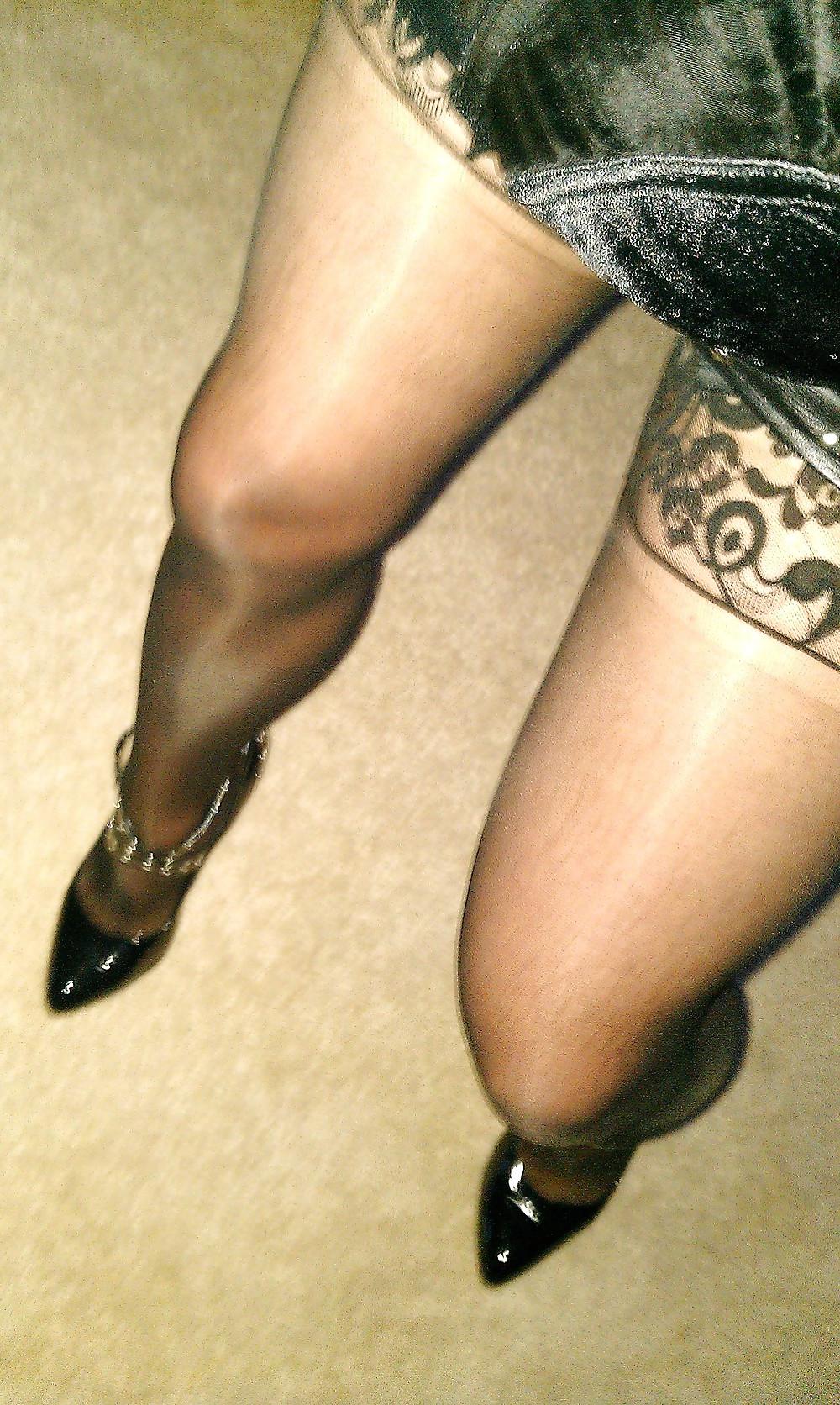 25P Leather skirt,stockings