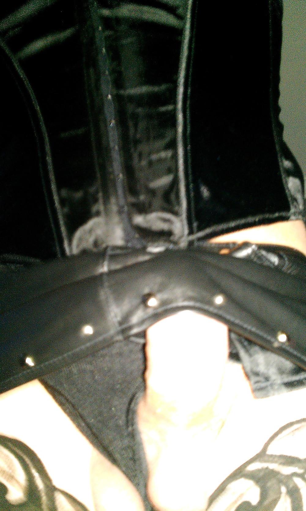 25P Leather skirt,stockings
