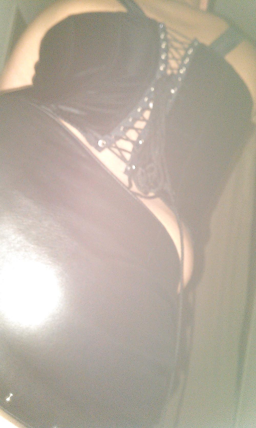 25P Leather skirt,stockings