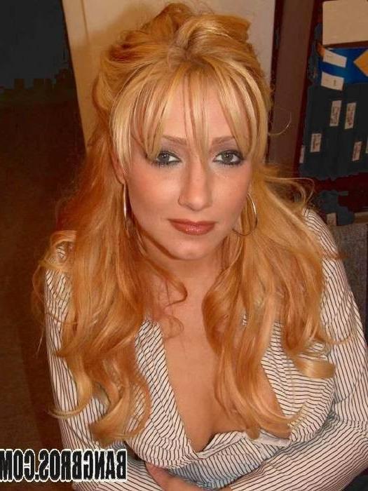 15P MILF secretary Samantha