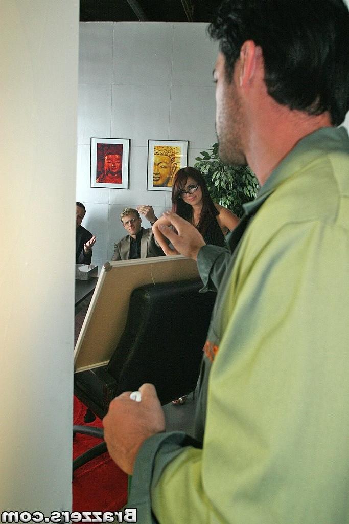 15P Eva Angelina quits her work after fucking infront of her office coworkers