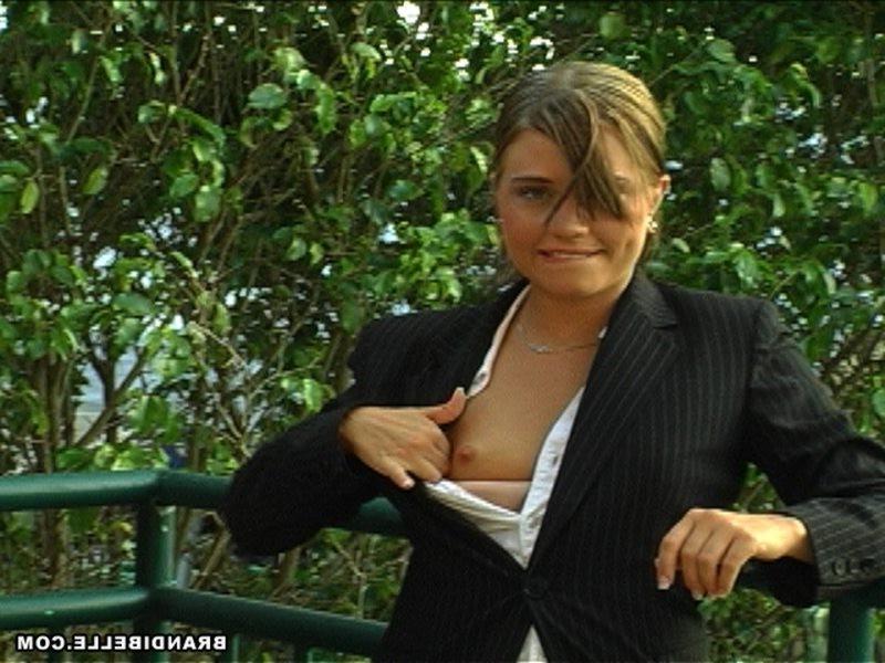 5P Slutty teen Brandi Belle needs sex even in office
