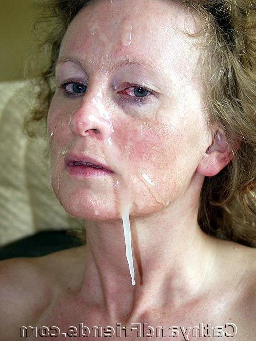 16P Naughty housewife has hot secret sex