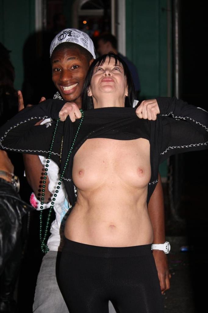 15P Mardi Gras tit flashing