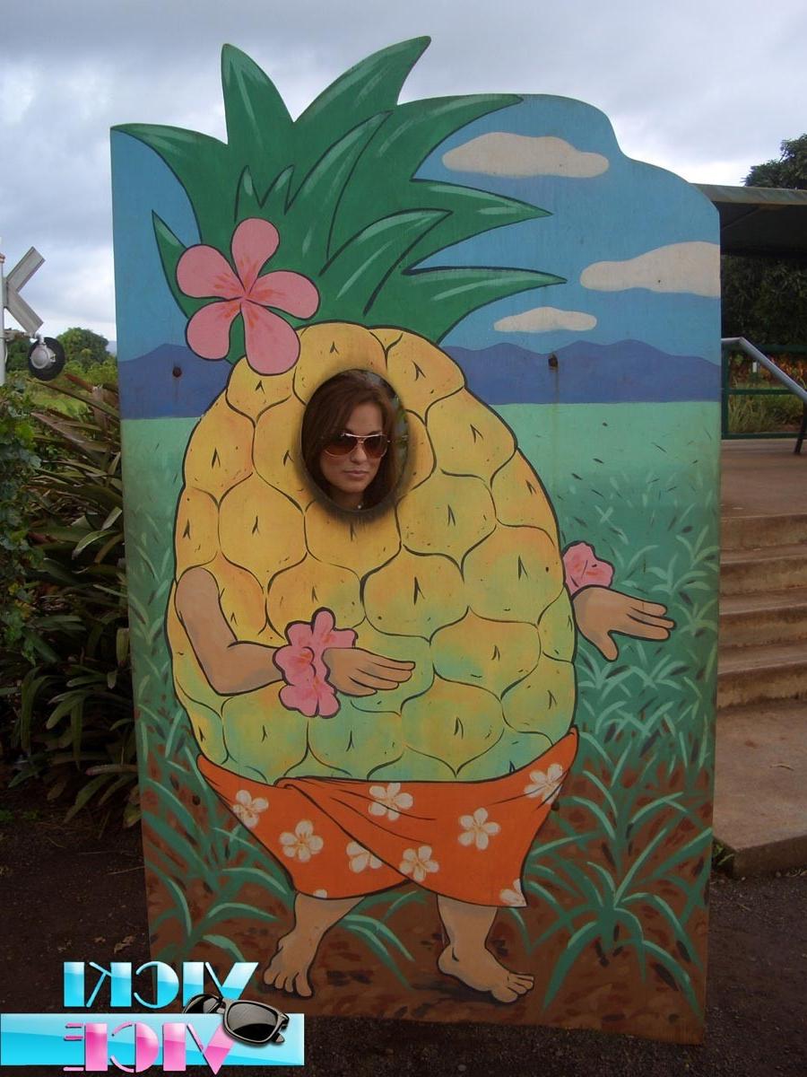 16P Candid vacation pics of teen girl
