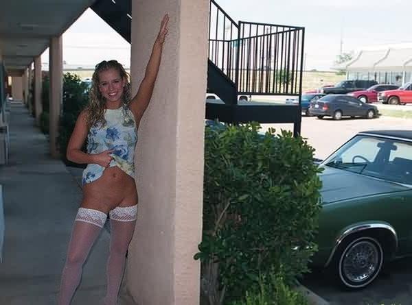 16P Naughty Blonde Flasher Bares Body Outdoors
