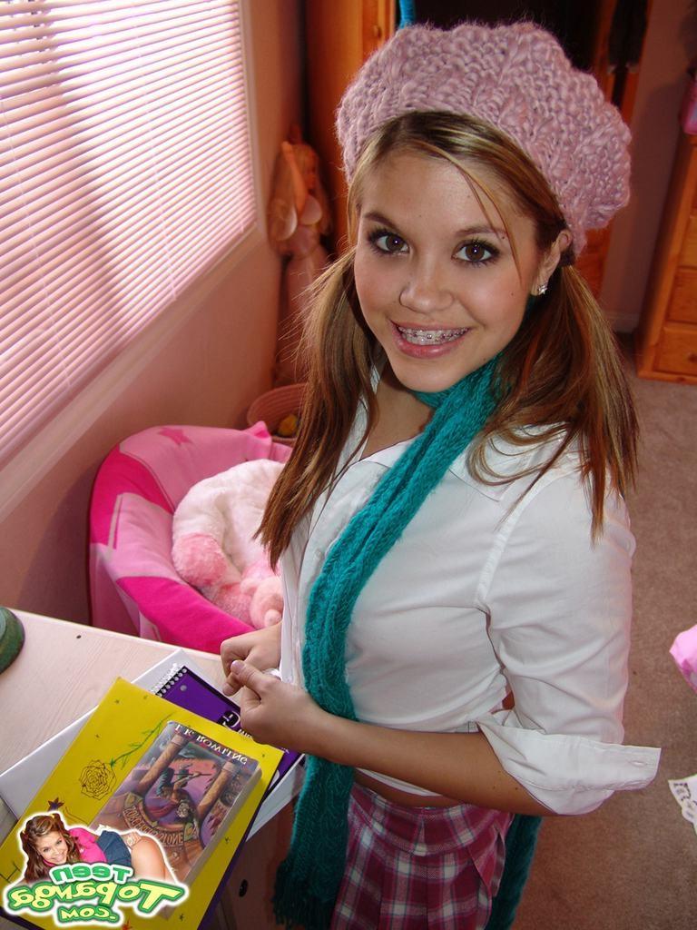 15P Small breasted eighteen year old spreads her pussy after school