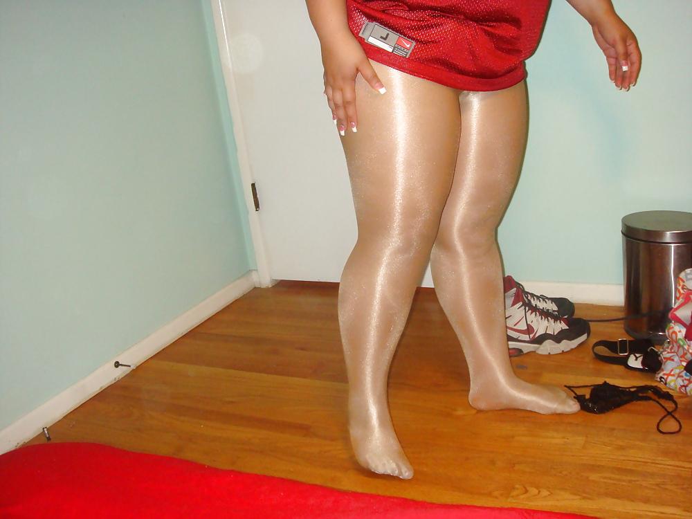 25P Bigger in shiny nylon