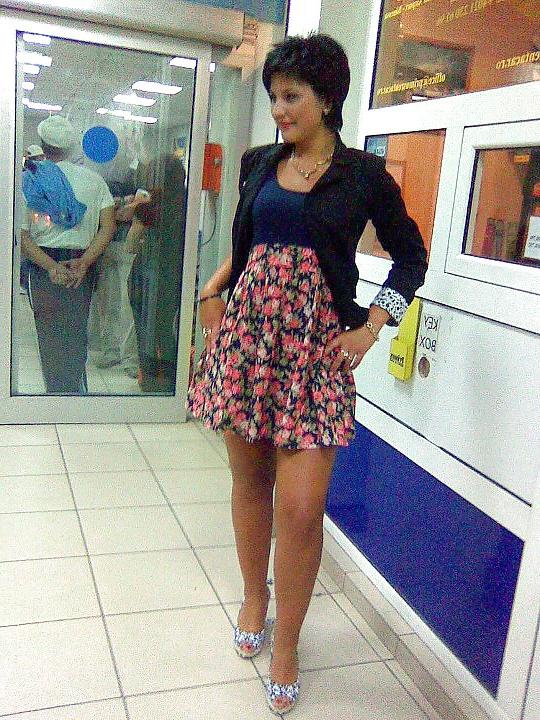 8P Turkish woman sexy...