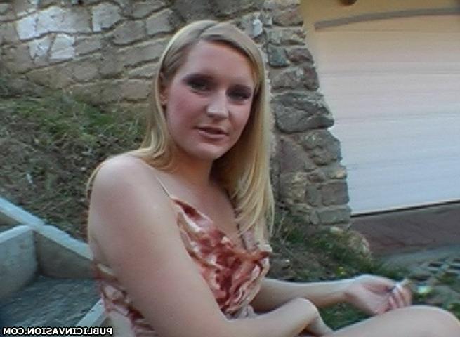 16P Jane didn't mind flash her titts!!! or pussy!!!